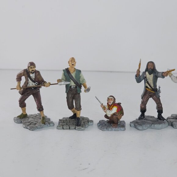 Disney Hawthorne Village Port Royal Attack Pirates of The Caribbean Figurines - Picture 2 of 7